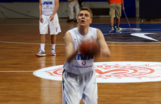 dmavra01.jpg